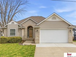1138 Beaver Lake Blvd, Plattsmouth, NE 68048