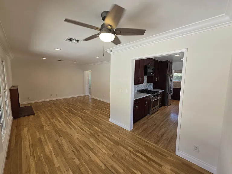 20758 Stephanie Dr — Photo 43