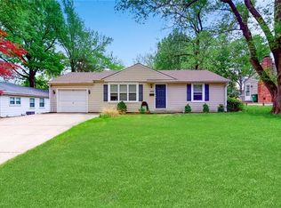 4607 W 61st Ter, Fairway, KS 66205