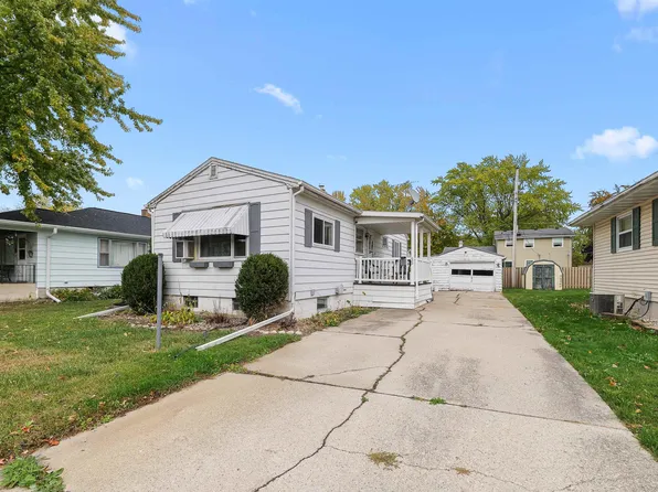 55 N Royal Ave, Fond Du Lac, WI 54935