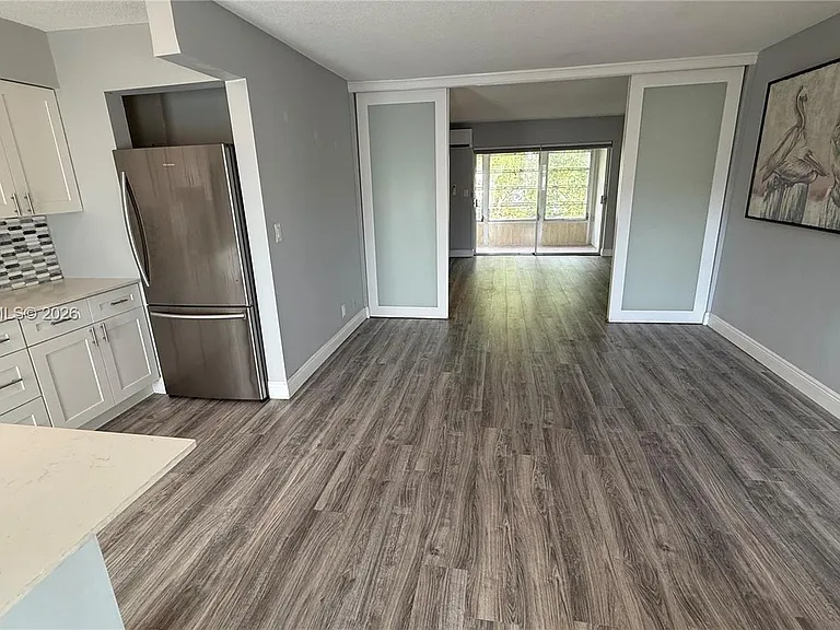 2115 NE 42nd Ct #206N — Photo 5