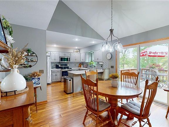 5th image of 11025 SW Shagbark Rd