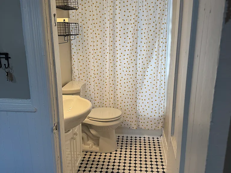 2907 N Fratney St #LWR — Photo 12
