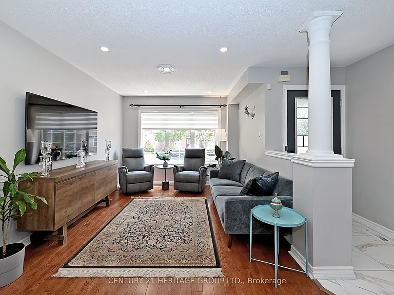 44 Equator Cres — Photo 6