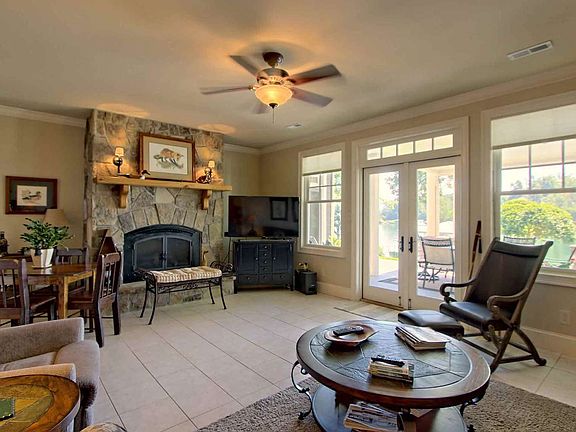 5th image of 2086 Russell Point Ln