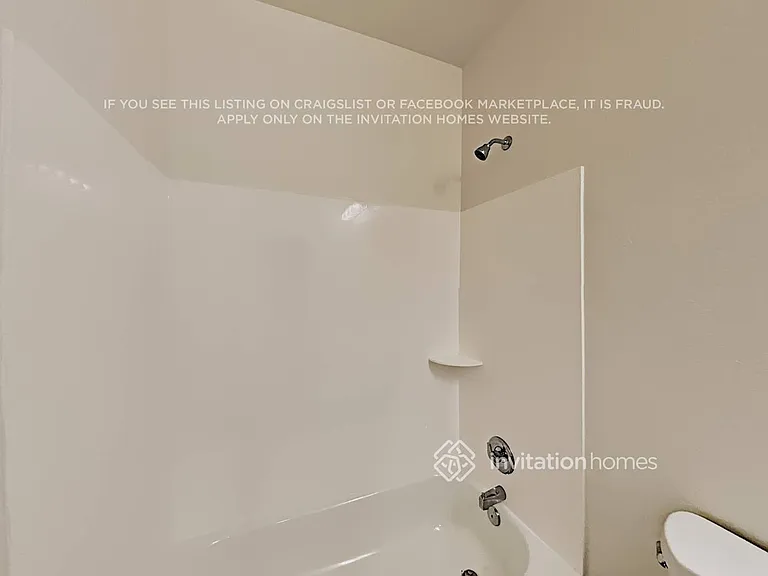 2702 E Omega Dr — Photo 17