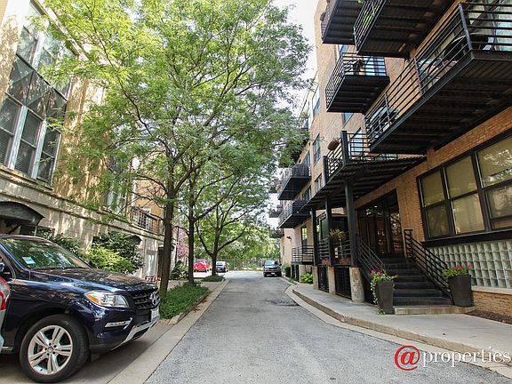 Located in Secure/Gated Community with Townhomes