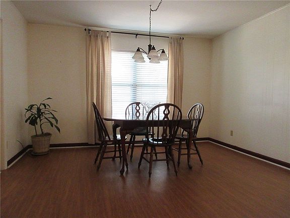 5th image of 1710 Glenbrook Dr
