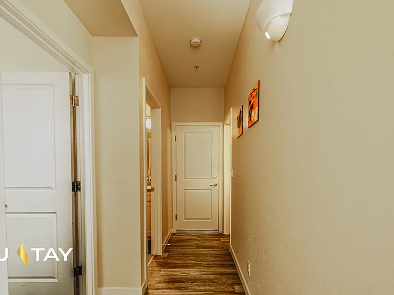 639 W Pepper Pl #101 — Photo 7