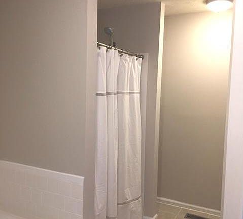 5th image of 1823 Hillwood Ct