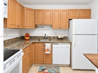 5112 NW 79th Ave APT 203, Doral, FL 33166