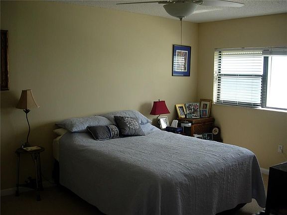 2nd image of 7420 S Ocean Dr APT 814