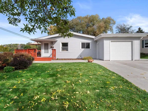 7312 Earl AVENUE, Milwaukee, WI 53129