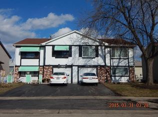 3901 Leeward Ln, Hanover Park, IL