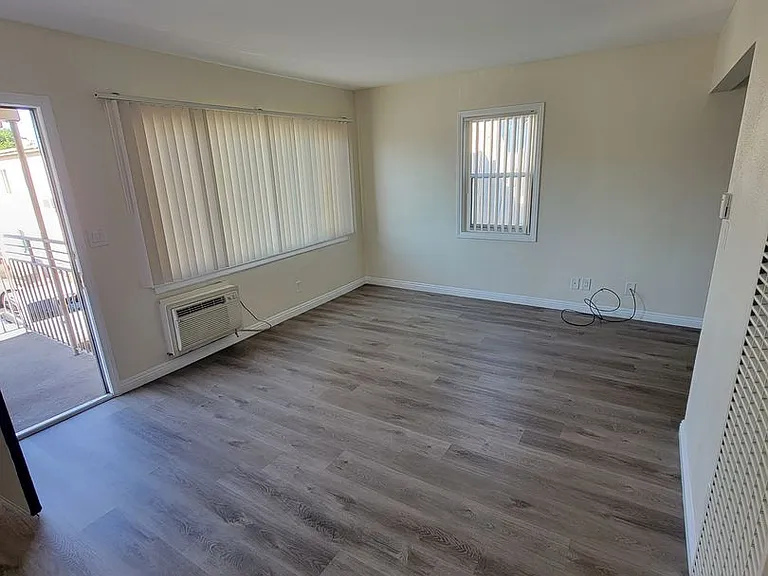 Park Verdugo Apartments — Photo 17