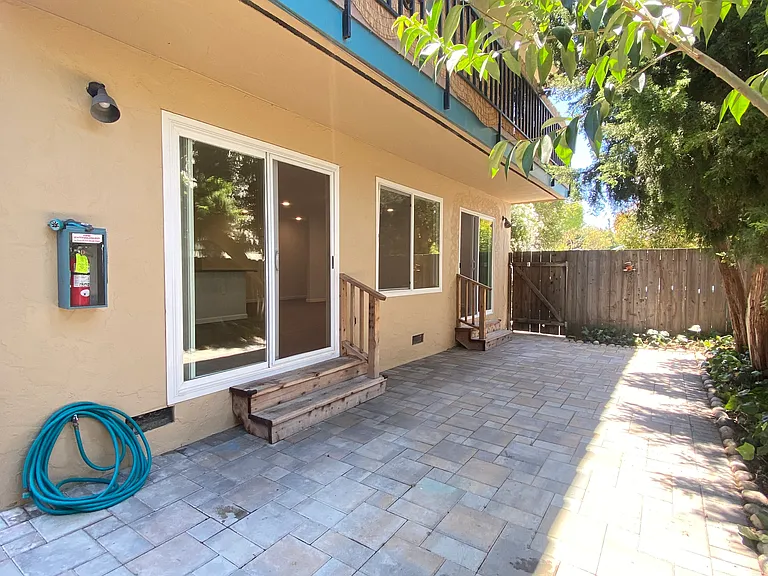 642 Hopkins Ave #1 — Photo 24