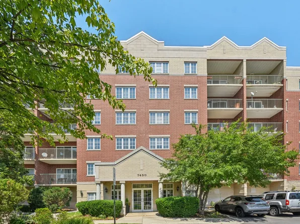 7450 Lincoln Ave Unit 203, Skokie, IL 60076