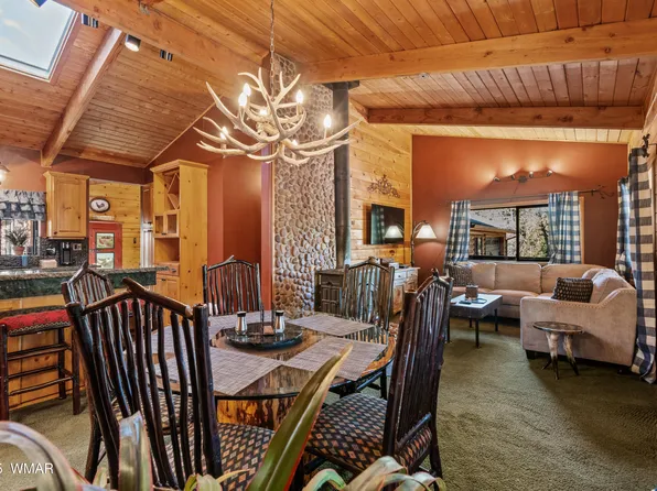 2948 Wildcat Trl, Overgaard, AZ 85933