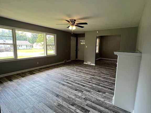 5th image of 2111 S Luster Ave