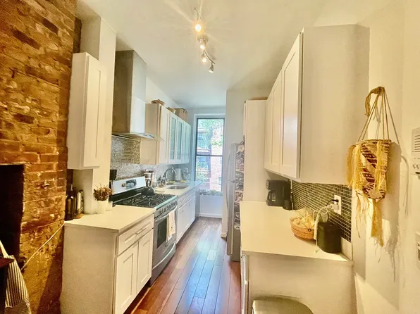 29 Saint Marks Place image 1 of 11