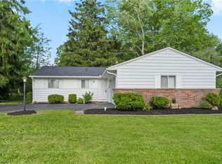 6389 Barton Rd, North Olmsted, OH 44070