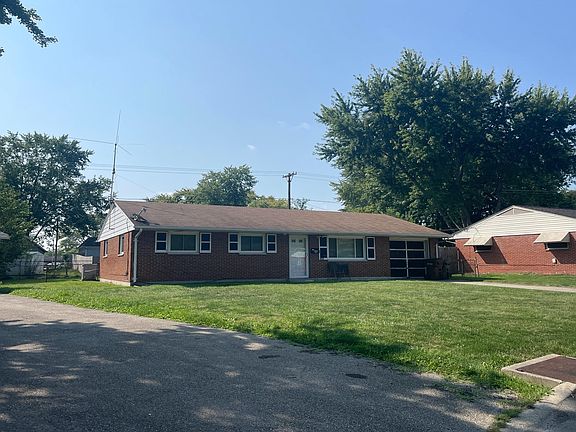 3rd image of 609 Morning Glory Ln