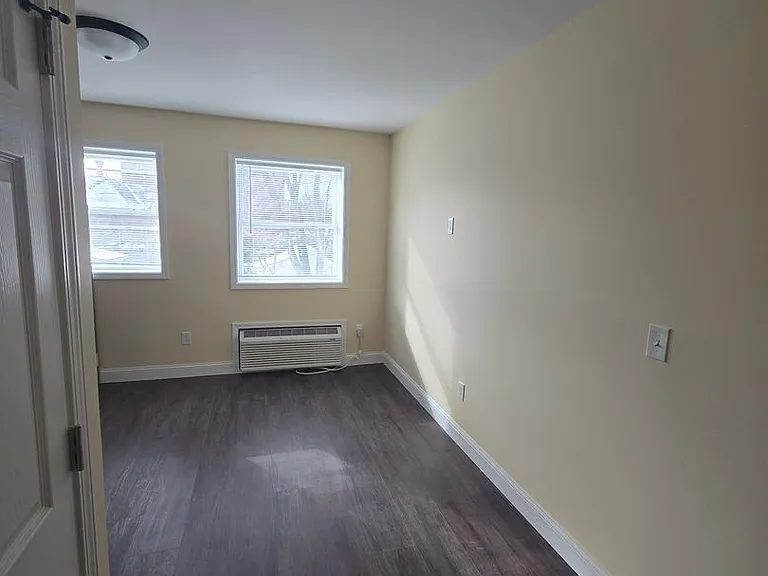 920 N Church St — Photo 11