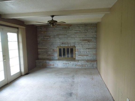 4th image of 705 Salem Dr