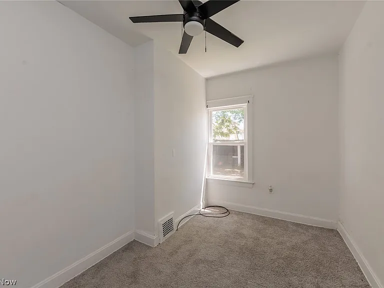 2035 Chesterland Ave #DOWN — Photo 33