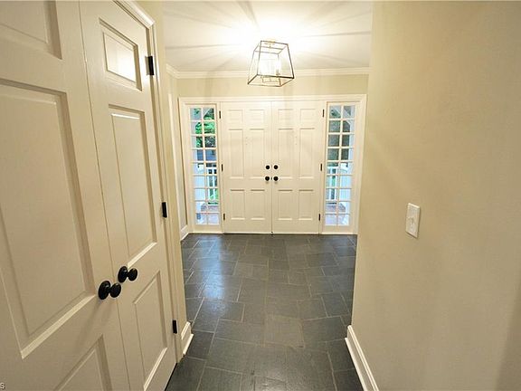 5th image of 3731 Will Scarlet Rd