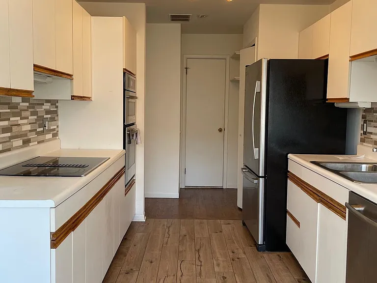 23 Richard Ct — Photo 11