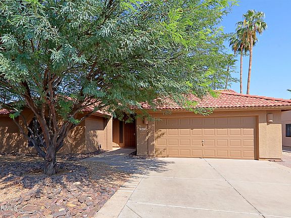 2nd image of 19029 N 41st Pl