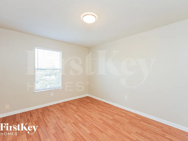 5831 Forest Cyn — Photo 13