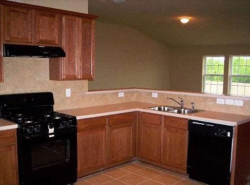 4th image of 13713 Biltmore Lakes