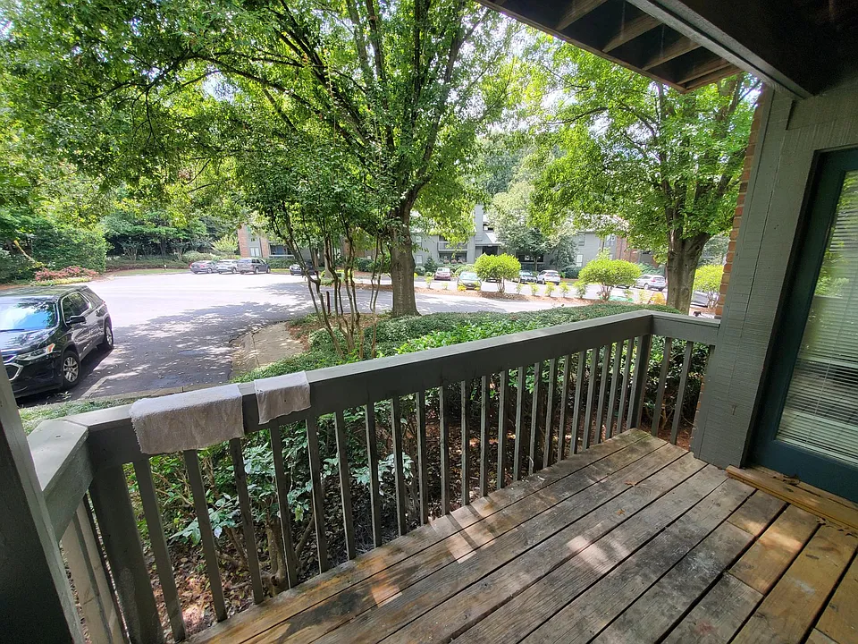 103 Tuxworth Cir