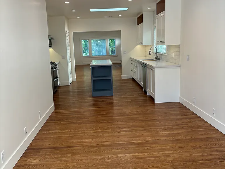385 Alcatraz Ave #385 — Photo 3