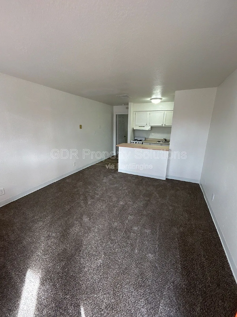Building Photo - 1105 Iron Ave SW #107