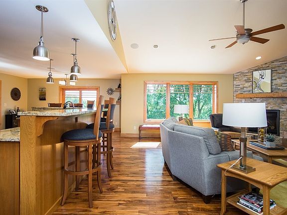 Speaker System throughout interior and outside deck with individual room controls.