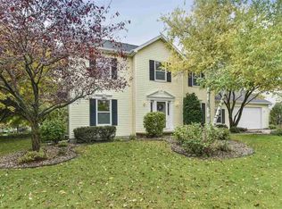 4119 N Tigerlily Dr, Appleton, WI 54913