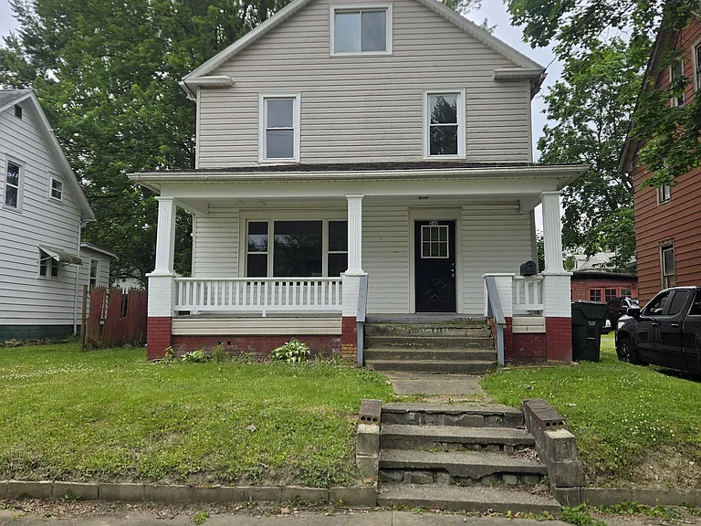 260 W Harrison St — Photo 1