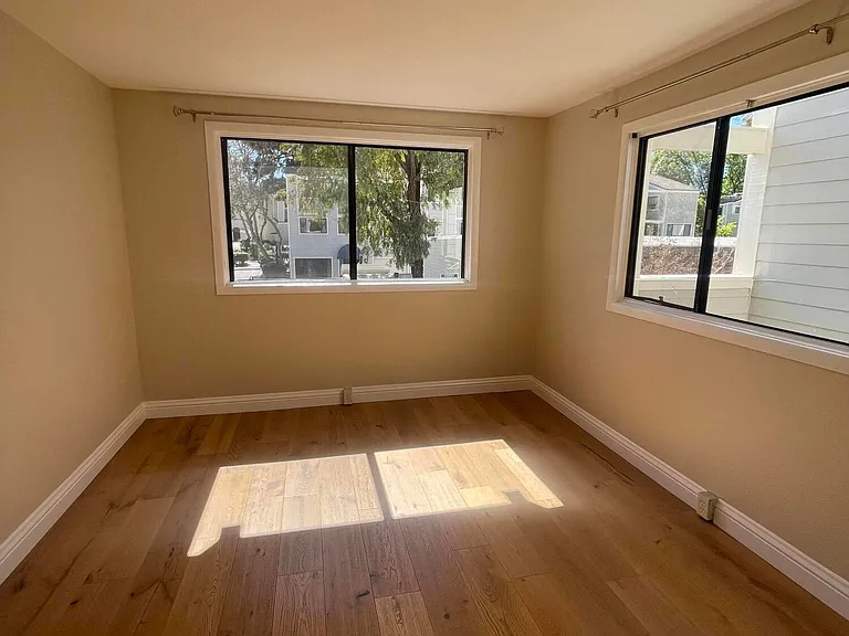 1174 S Westlake Blvd #E — Photo 14