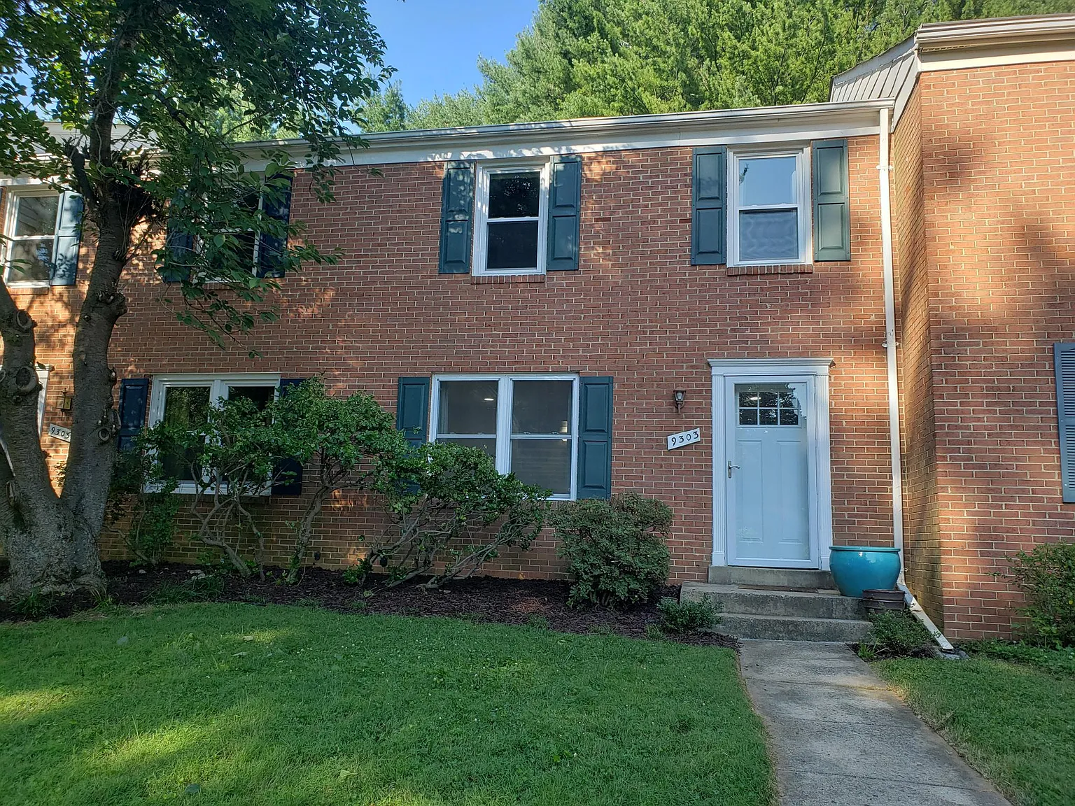 3 bed, 2.5 bath, 1914 sqft, $2,700 — Photo 1