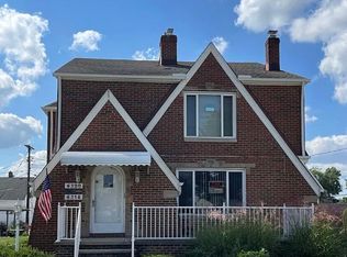 6318 Ridge Rd, Cleveland, OH 44129