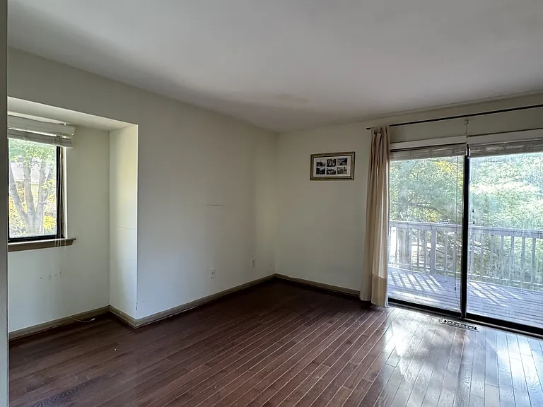 Master-Bedroom