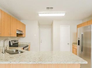 38821 Berta Dr, Zephyrhills, FL 33540