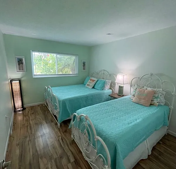 1877 Southpointe Dr — Photo 11