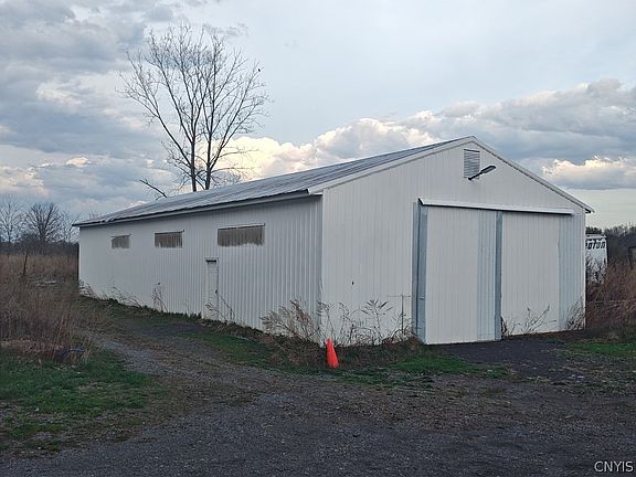 5th image of 6282 Lamphear Rd