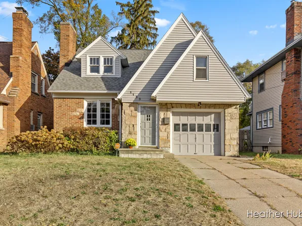 1133 Noble St SE, Grand Rapids, MI 49507