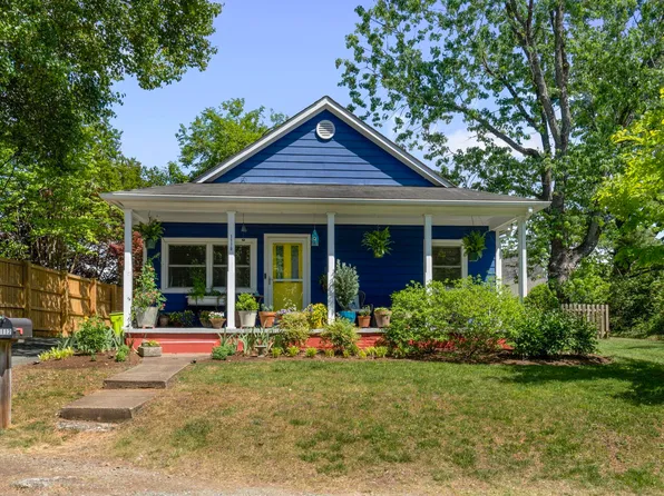 1112 Meadow St, Charlottesville, VA 22903