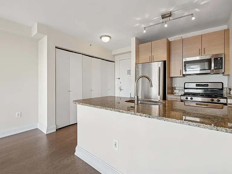 125 W 31st St #56A — Photo 14